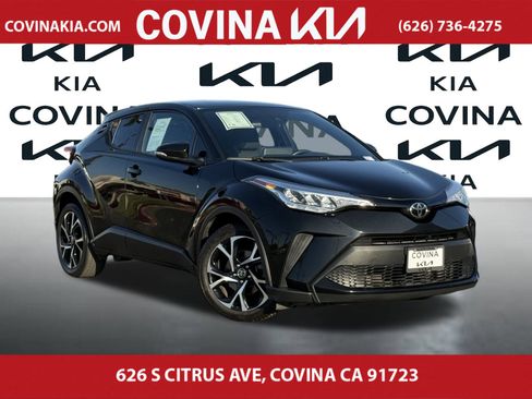 Used 2021 Toyota C-HR XLE image 1