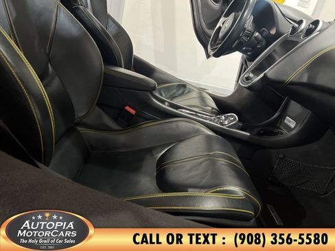 Used 2017 McLaren 570S RWD image 15