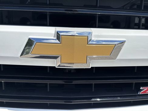 Certified 2018 Chevrolet Silverado 1500 LT w/ All Star Edition AWD/4WD image 34