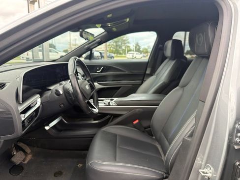 Certified 2025 Cadillac Lyriq Sport w/ LPO, Floor Liner Package AWD/4WD image 10
