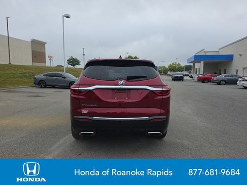 Used 2020 Buick Enclave Essence FWD image 4