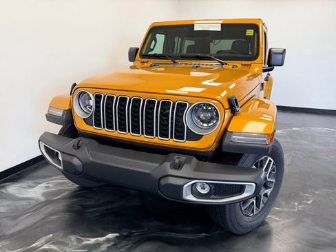 New 2026 Jeep Wrangler Unlimited Sahara AWD/4WD image 18
