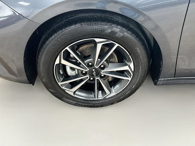 Used 2024 Kia Forte LXS FWD image 29