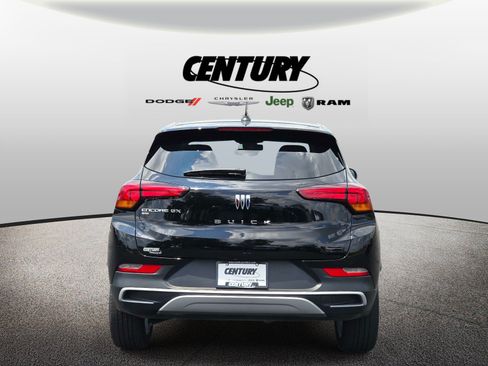 Used 2025 Buick Encore GX Preferred w/ Comfort Package AWD/4WD image 5