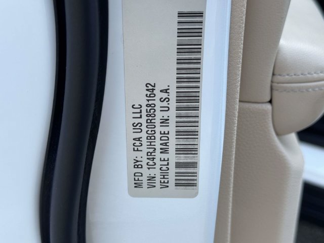 Used 2024 Jeep Grand Cherokee Limited AWD/4WD image 31