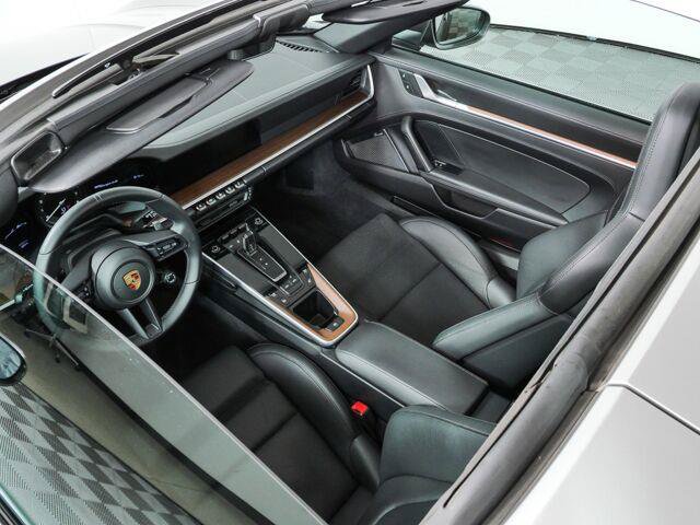 Used 2023 Porsche 911 Targa 4S AWD/4WD image 27
