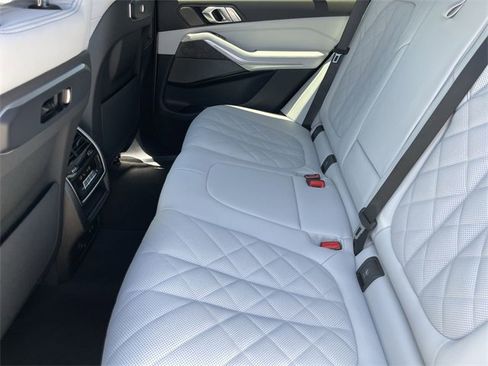 New 2026 BMW X5 sDrive40i w/ Premium Package image 17