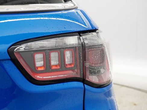 Used 2024 Jeep Compass Latitude image 15