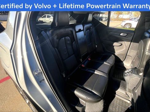 Certified 2024 Volvo XC40 B5 Plus image 35