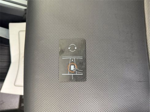 Used 2024 Tesla Cybertruck AWD Crew Cab image 49