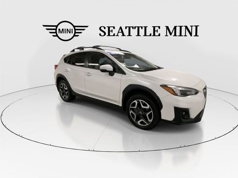 Used 2019 Subaru Crosstrek 2.0i Limited w/ Moonroof Package w/Navigation AWD/4WD image 2