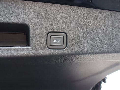 New 2026 Chevrolet Traverse High Country w/ LPO, Floor Liner Package AWD/4WD image 27