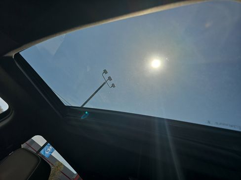 Used 2022 GMC Sierra 1500 Denali image 32