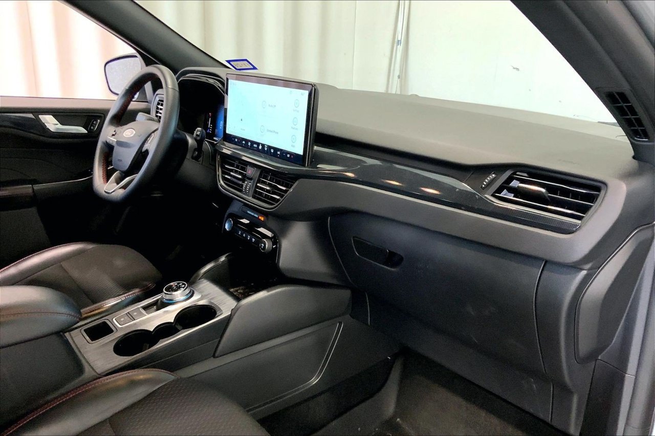 Used 2024 Ford Escape ST-Line w/ Tech Pack #1 FWD image 28