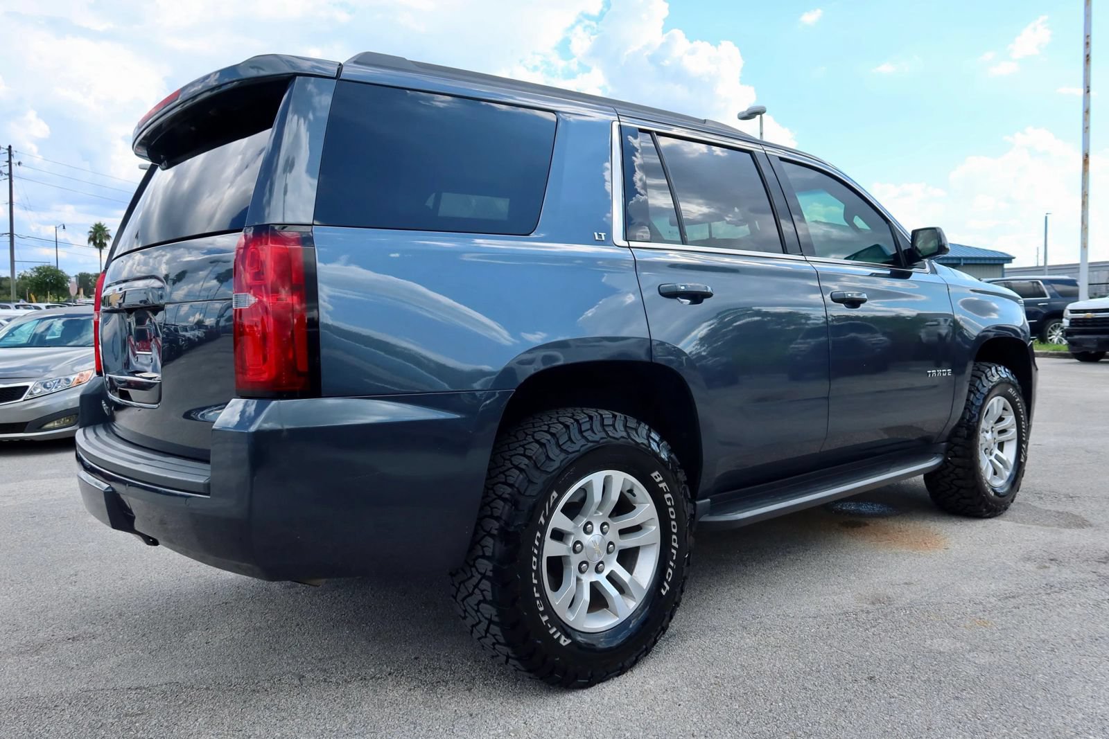 Used 2019 Chevrolet Tahoe LT AWD/4WD image 2