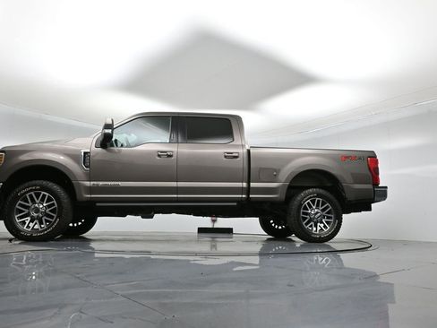 Certified 2018 Ford F250 Lariat w/ Lariat Ultimate Package image 8