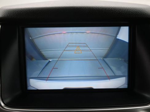 Used 2018 Chevrolet Tahoe LS w/ Skid Plate Package image 15