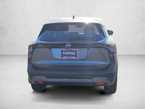 New 2026 Nissan Kicks SV image 8