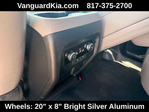 Used 2026 GMC Acadia Elevation w/ Elevation Premium Package AWD/4WD image 26