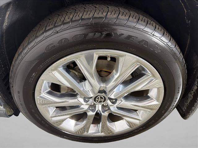 Used 2020 Toyota Highlander Limited AWD/4WD image 13