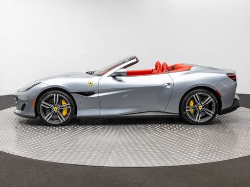 Certified 2019 Ferrari Portofino RWD image 2