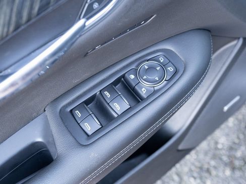 Used 2021 Cadillac XT6 Premium Luxury image 17