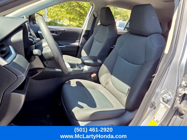 Used 2025 Toyota RAV4 XLE FWD image 7