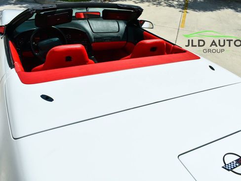 Used 1994 Chevrolet Corvette Convertible RWD image 41