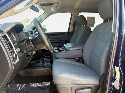 Used 2018 RAM 2500 Tradesman w/ Chrome Appearance Group image 4