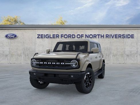 New 2025 Ford Bronco Outer Banks AWD/4WD image 2