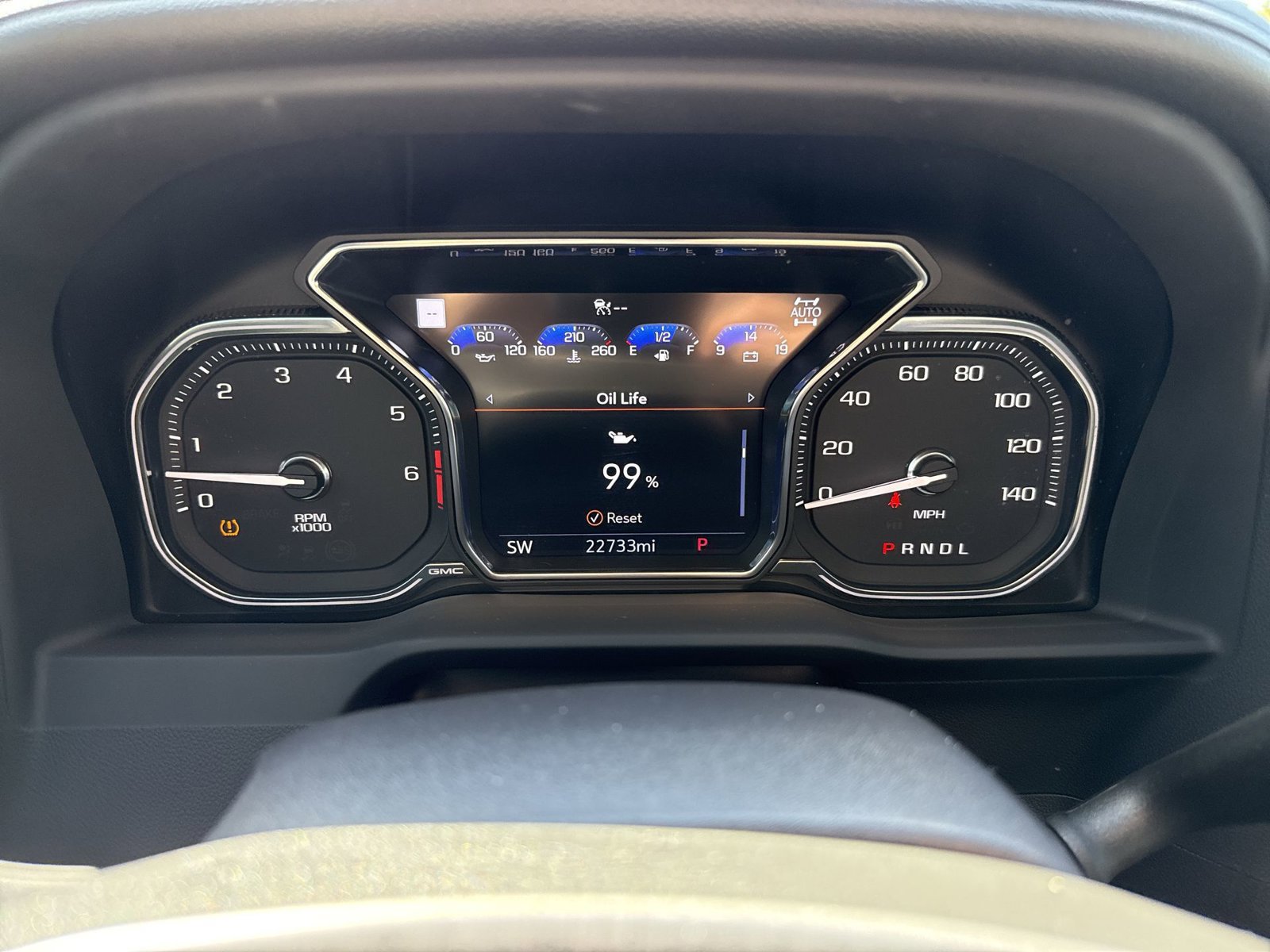 Used 2022 GMC Sierra 1500 Denali w/ Denali Premium Package AWD/4WD image 17