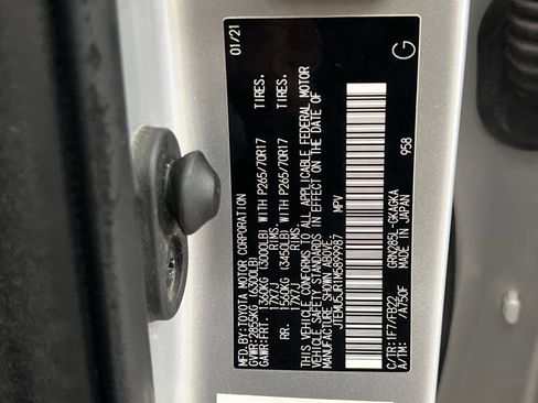 Used 2021 Toyota 4Runner SR5 image 33