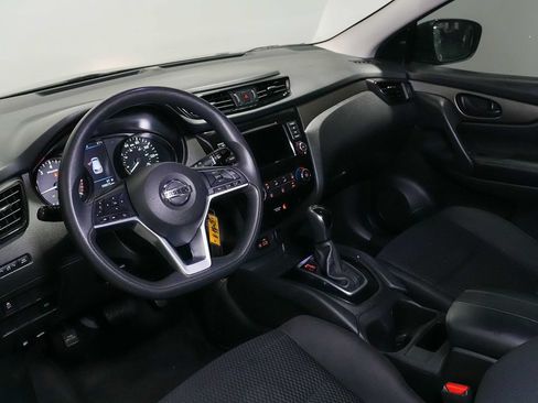 Used 2019 Nissan Rogue Sport S FWD image 13