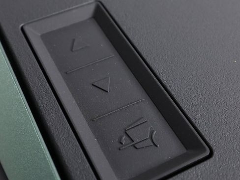 Used 2025 Tesla Cybertruck AWD Crew Cab image 7