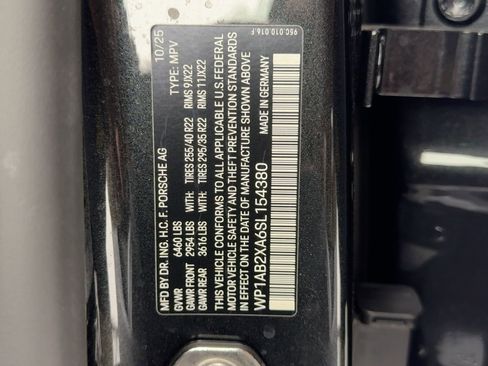 Used 2025 Porsche Macan 4S Electric image 20