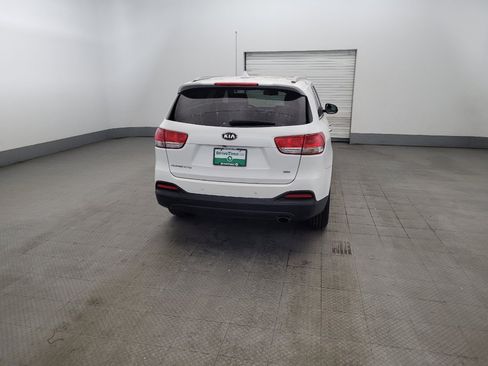 Used 2016 Kia Sorento AWD w/ LX Convenience Package image 7