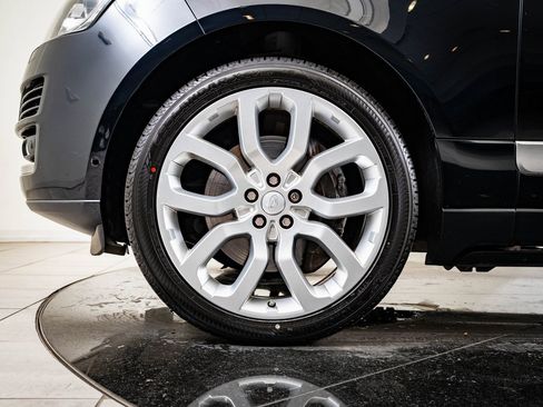 Used 2016 Land Rover Range Rover Supercharged image 12