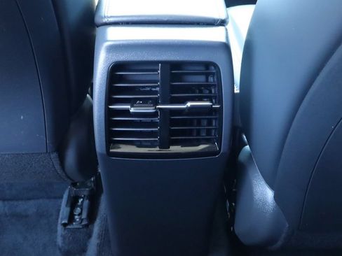 Used 2025 Kia Niro EX Touring FWD image 31