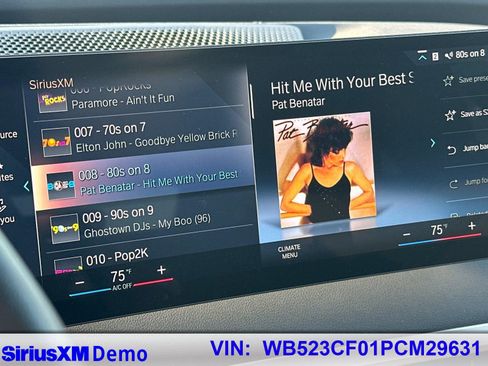 Used 2023 BMW iX xDrive50 w/ Premium Package image 28