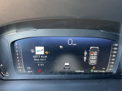 Certified 2025 Honda Pilot Black Edition image 24