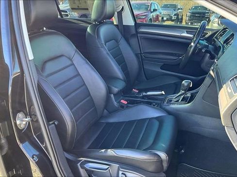 Used 2018 Volkswagen Golf Alltrack SEL image 22