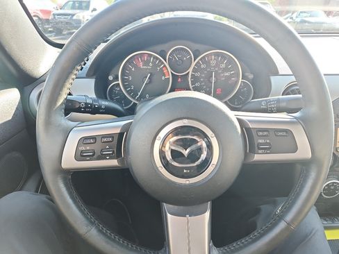 Used 2010 MAZDA MX-5 Miata Grand Touring w/ Premium Pkg RWD image 14