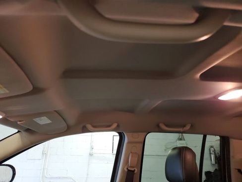 Used 2017 Jeep Compass Sport FWD image 23