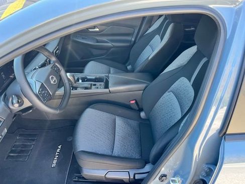 Used 2026 Nissan Sentra SV w/ SV Convenience Package image 11