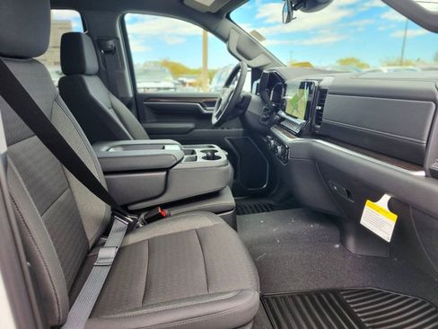 New 2026 Chevrolet Silverado 1500 LT AWD/4WD image 9