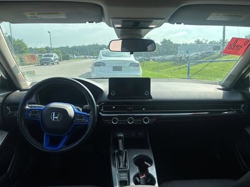 Used 2022 Honda Civic EX image 5