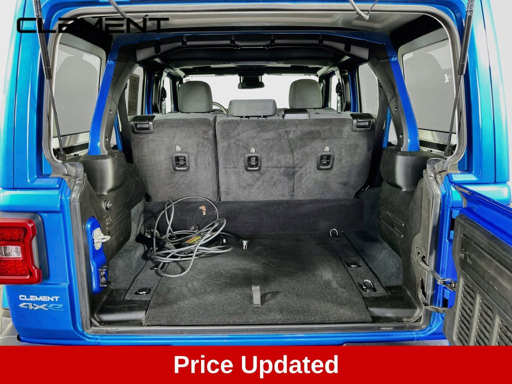 Used 2024 Jeep Wrangler Unlimited Sahara w/ Dual Top Group AWD/4WD image 10
