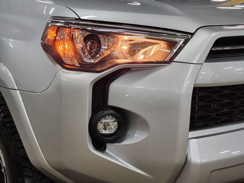 Used 2021 Toyota 4Runner TRD Off-Road Premium image 13