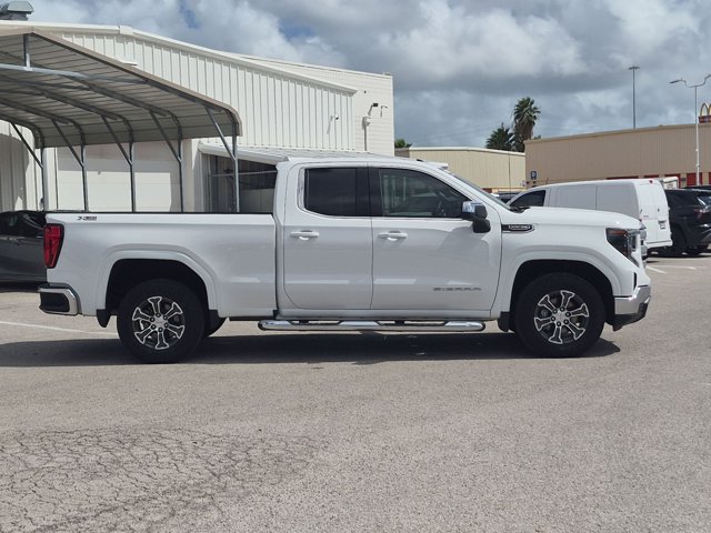 Used 2025 GMC Sierra 1500 SLE AWD/4WD image 4