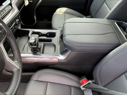 New 2026 Chevrolet Silverado 1500 LTZ w/ LTZ Premium Package image 9